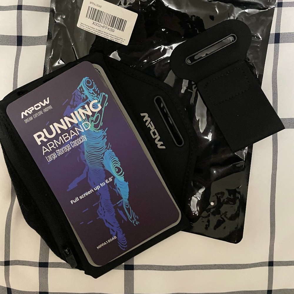 Brand new unused Iphone 12 running band